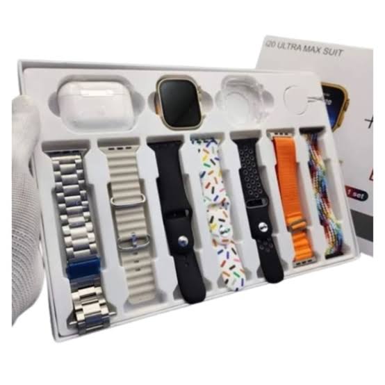 DT900 Ultra,7in 1 Ultra With Earbuds ,High Quality All smart watch